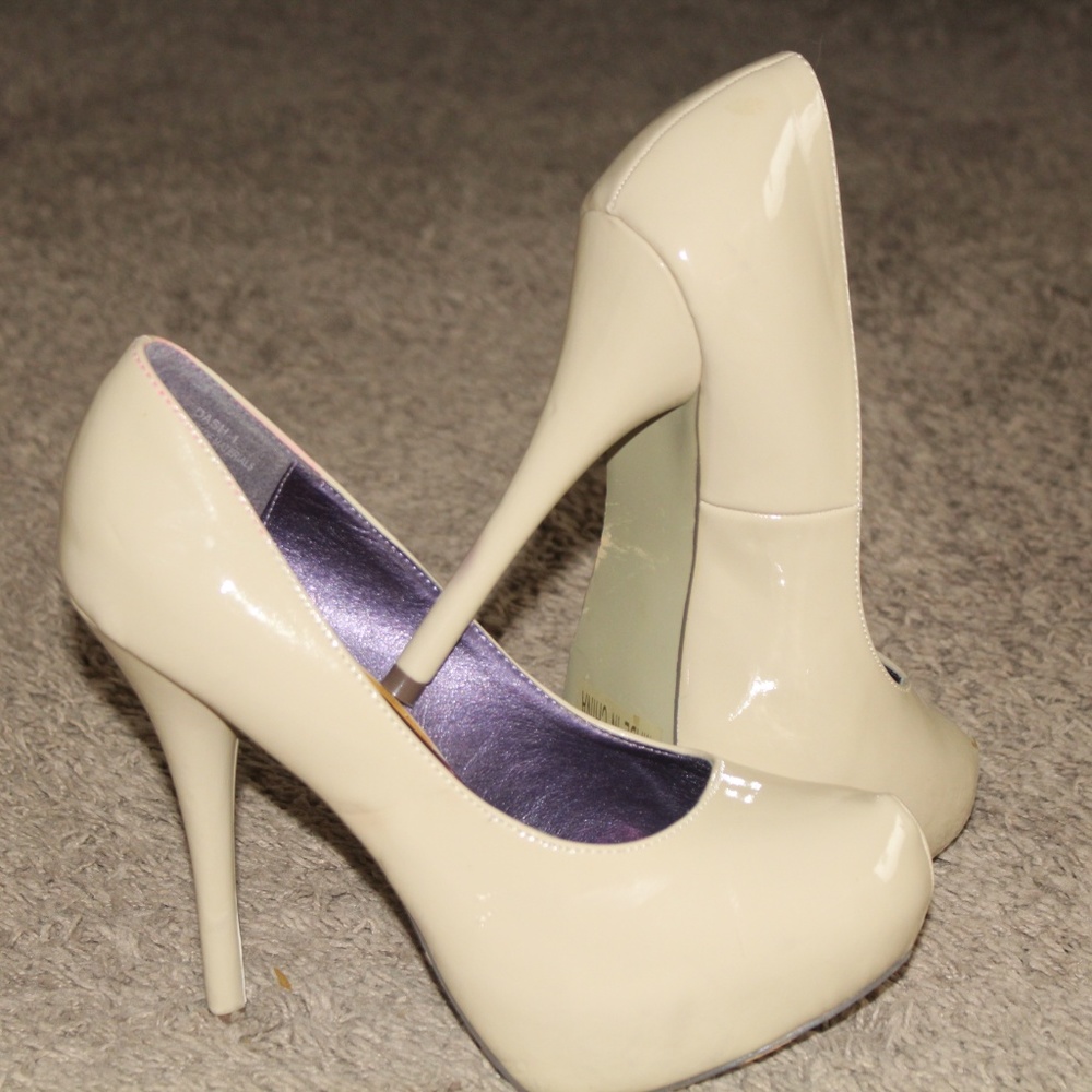 Patent Leather Pumps Platforms - Picture 4 of 8